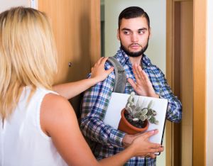 im-in-love-with-a-separated-man-who-is-not-pushing-to-finalize-his-divorce